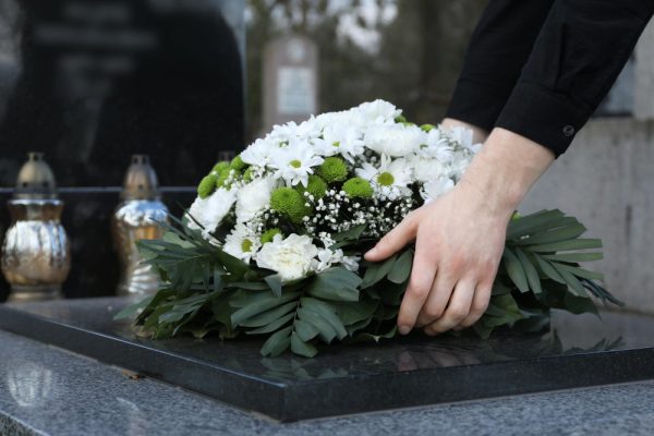 Envíos urgentes de flores a tanatorios y funerarias de Barakaldo Envíos urgentes de flores a tanatorios y funerarias de Barakaldo